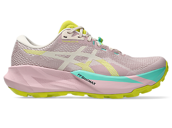 Women's TRABUCO 14 - The Run Inn